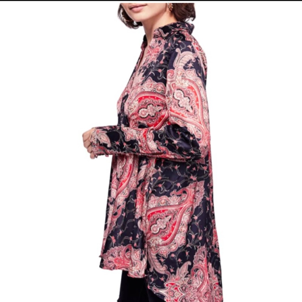 Free People Field of Butterflies Swing Back Top - Picture 2 of 7